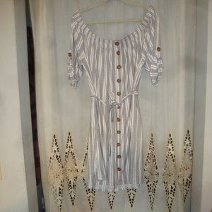 J for Justify  Cute Plus 3X women off shoulder slimming dress